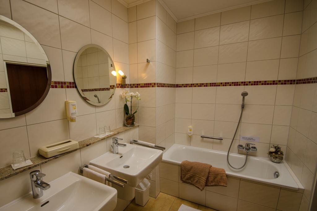 Hotel Stadt Aurich Kamer foto